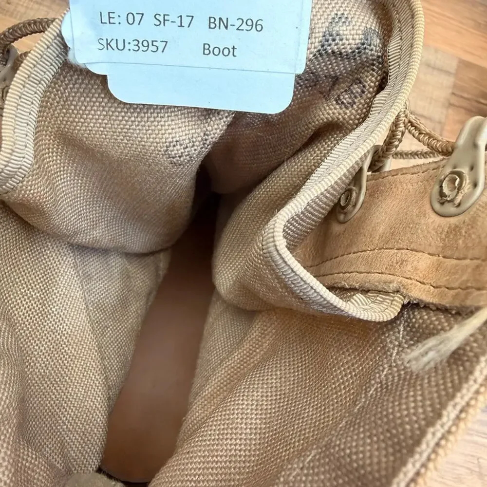Vintage Wellco RO Search men size 9.5 Desert Combat Boots Tan Suede Military